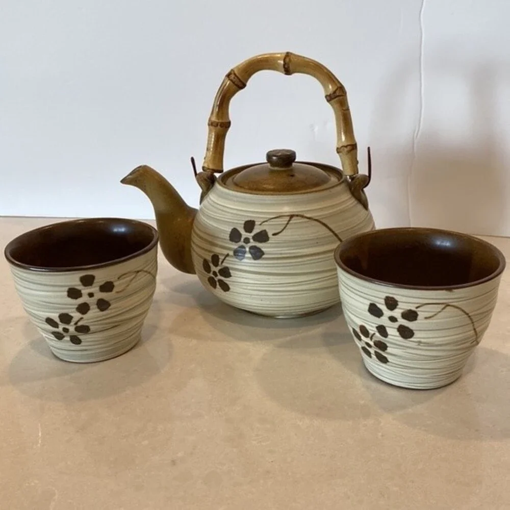 Traditional Ceremonial 9 Pc Tea Set by Yeoju Icheon.